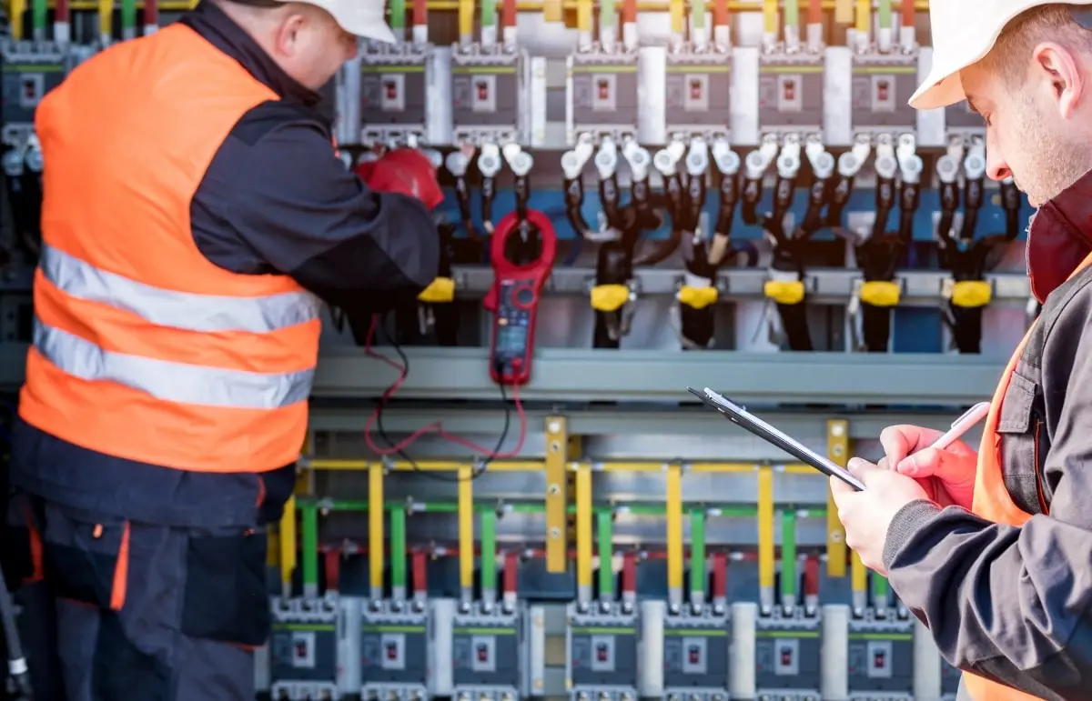 TRAVAUX-ÉLECTRIQUE-COMMERCIAL-FLUIDE-DE-FRANCE-SERVICE-ÉLECTRIQUE